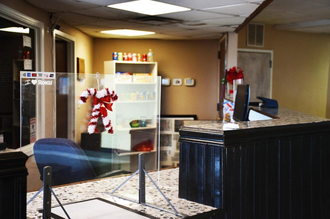 American Best Inn By Oyo I-35 Perry Near Lake Mcmurtry エクステリア 写真