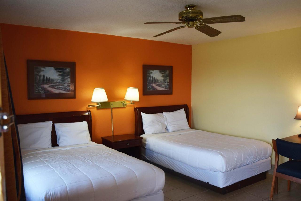American Best Inn By Oyo I-35 Perry Near Lake Mcmurtry エクステリア 写真