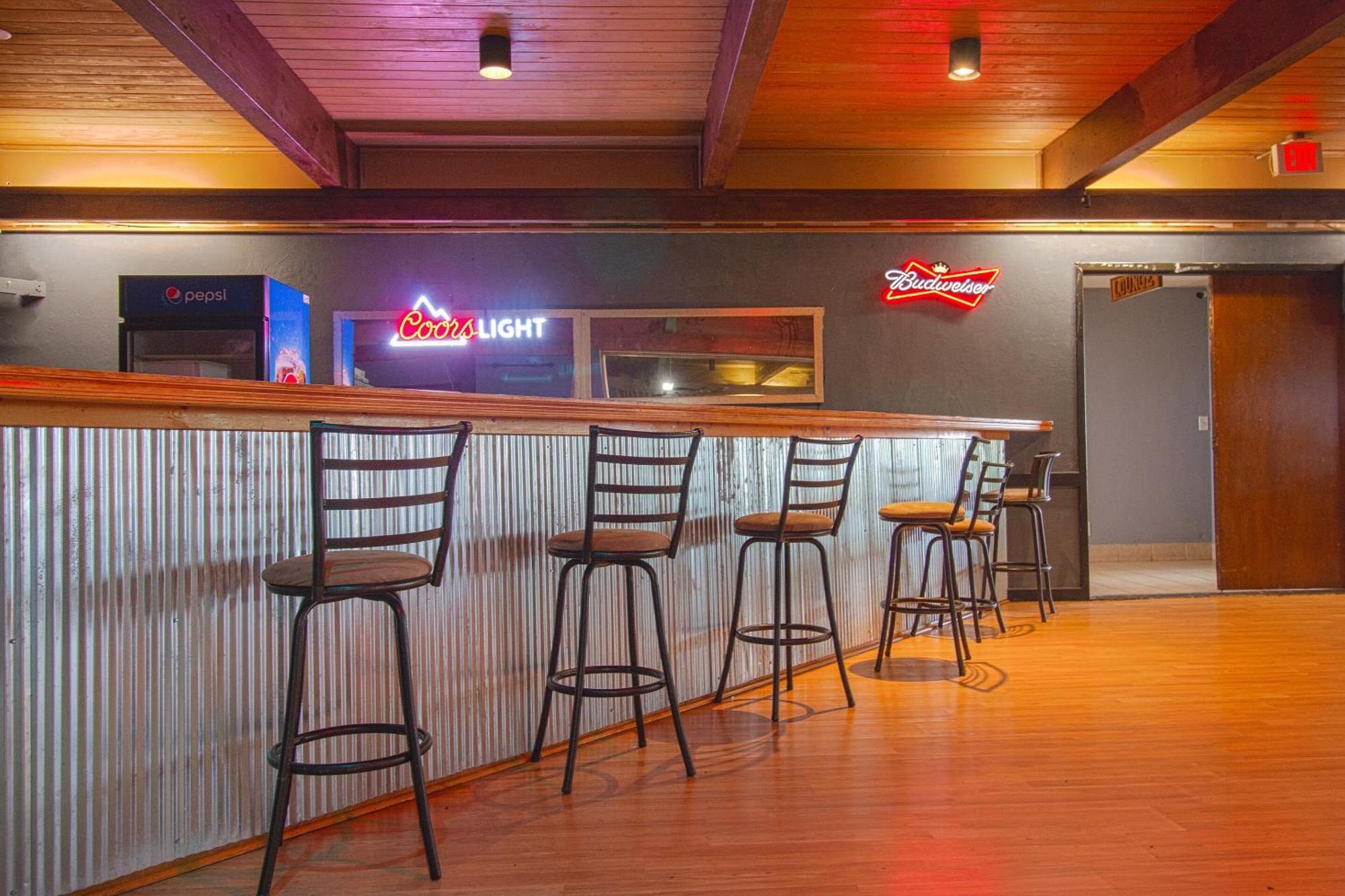 American Best Inn By Oyo I-35 Perry Near Lake Mcmurtry エクステリア 写真